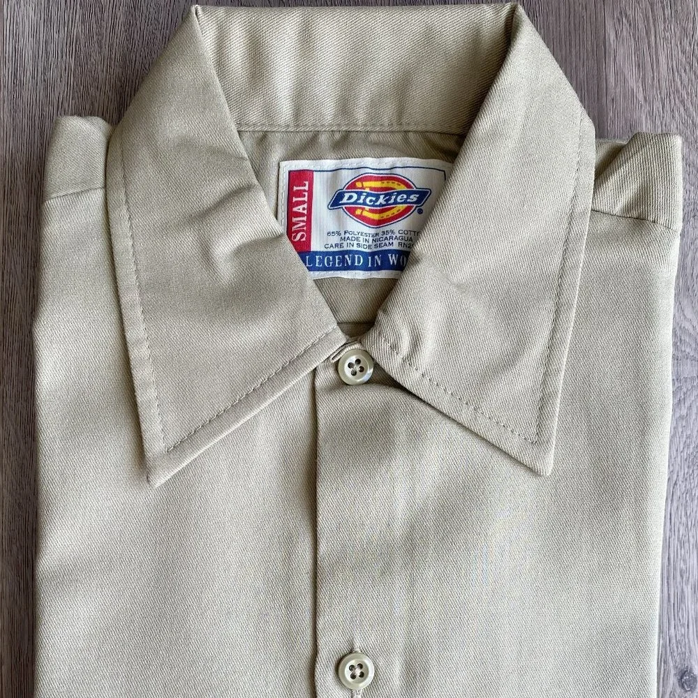 NWT Classic Dickies Khaki SS Work Shirt Sz.S - Picture 1 of 6